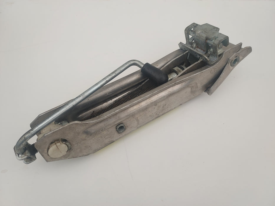 Audi A3 A4 1998-2004 VW Golf Passat Toolkit Car Jack  8L0011031A