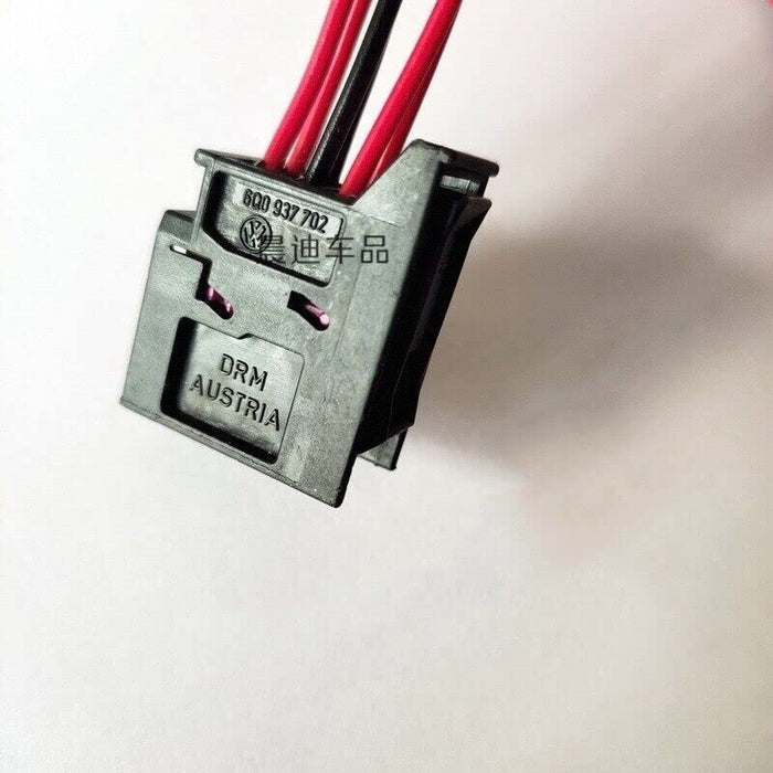 6 pin Rear Tail Light Bulb Holder Plug Wiring Connector Harness For Audi A1 & Q3 and Skoda