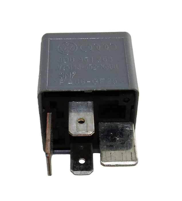 Audi VW Seat Skoda Grey Relay 8D0951253 V23134-J52-X30<wbr/>0 (No.370) 4-Pin