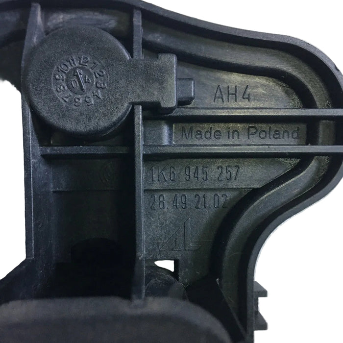 Genuine VW Golf MK5 Passenger Rear Outer Light Bulb Holder 1K6945257