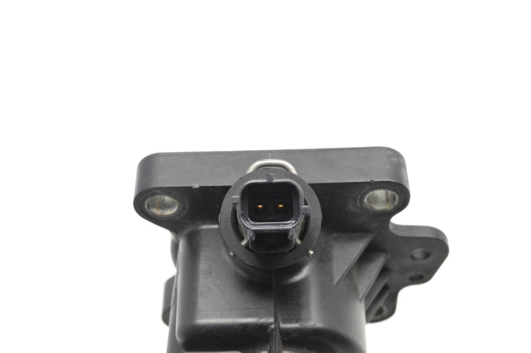 Volvo C30 C70 S60 V60 V70 XC60 XC70 Coolant Thermostat Housing 31293556