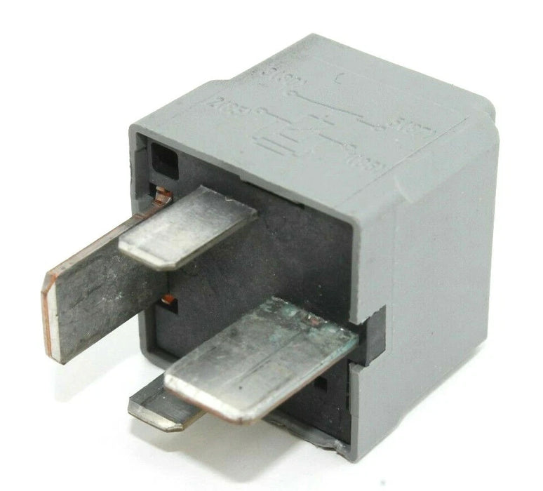 A0025422619 Mercedes A B C E ML S Class Vito 638 Sprinter 903 Hella 4RA007793-07