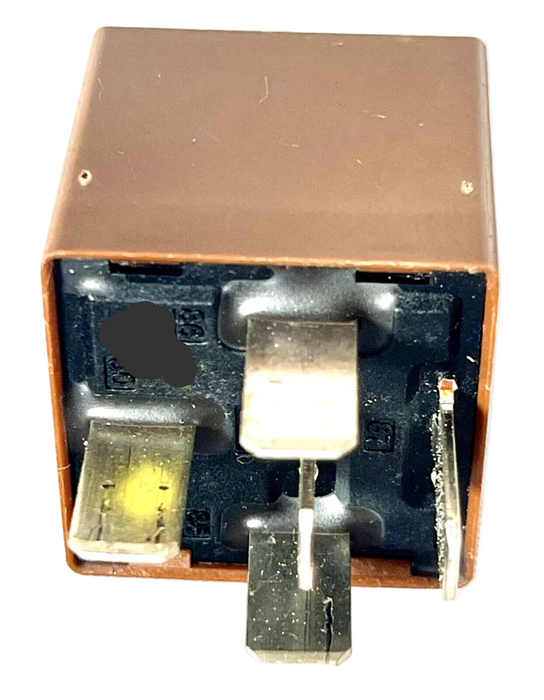 GM 13306940 Vauxhall  Chevrolet 2008-2016  5-Pin Brown Relay 12V PA66-GF45