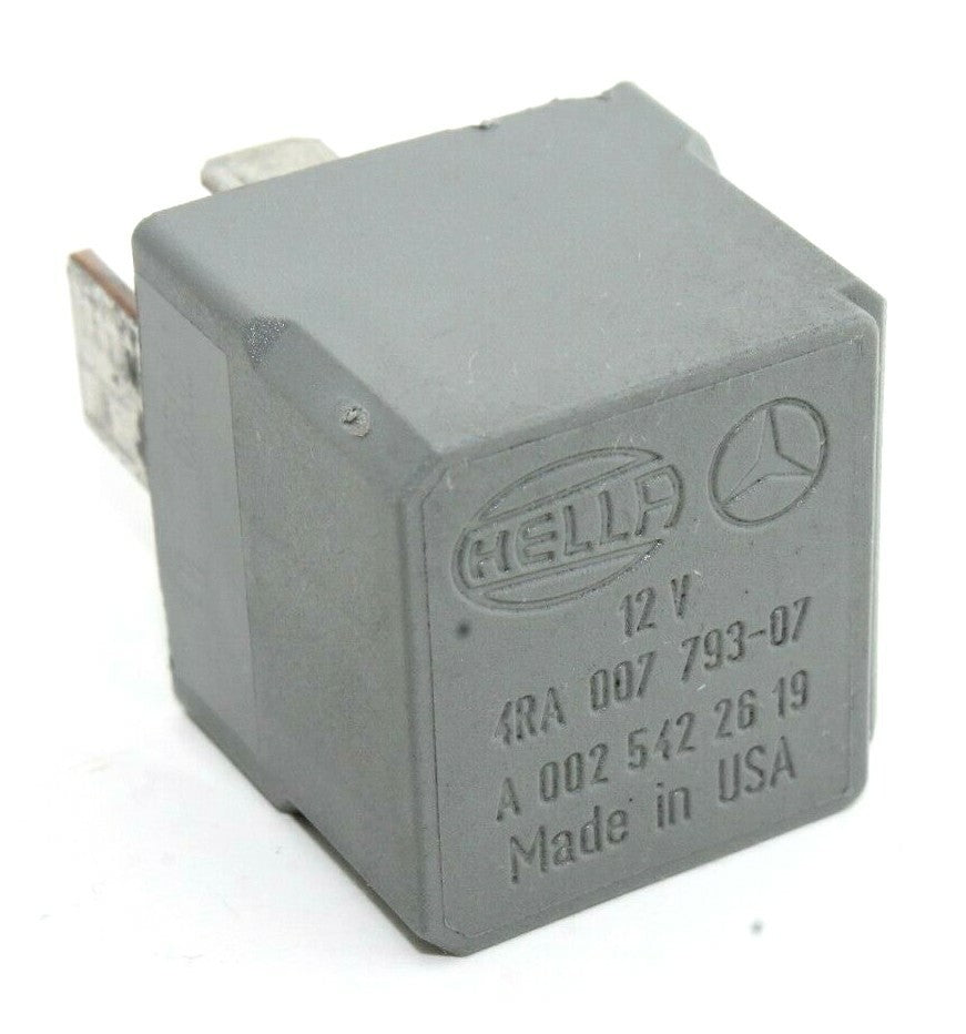 A0025422619 Mercedes A B C E ML S Class Vito 638 Sprinter 903 Hella 4RA007793-07