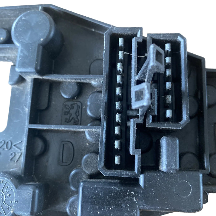 Peugeot 306 1993 To 95 Rear Tail Bulb Holder Drivers Side Bulb Holder